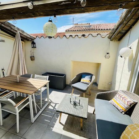 Le Confidentiel - Terrasse Et Garage Prive Apartman Nîmes Kültér fotó