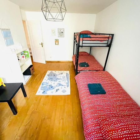 Le Confidentiel - Terrasse Et Garage Prive Apartman Nîmes Kültér fotó
