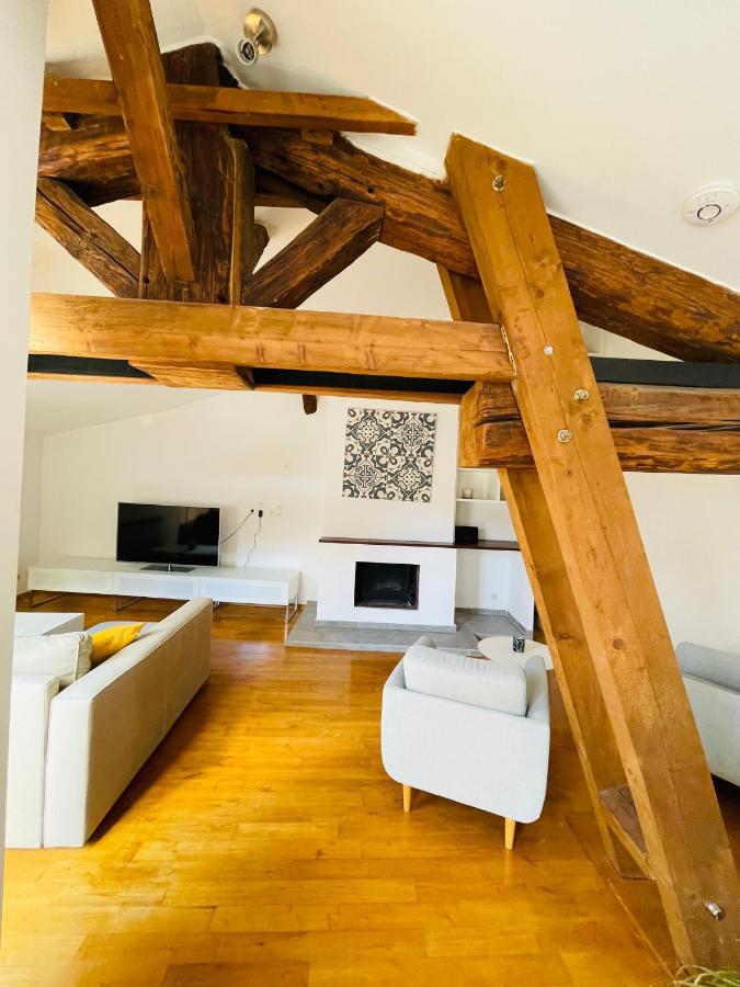 Le Confidentiel - Terrasse Et Garage Prive Apartman Nîmes Kültér fotó